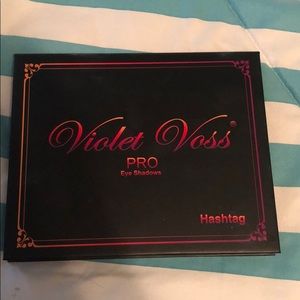 Violet Voss Hashtag Palette